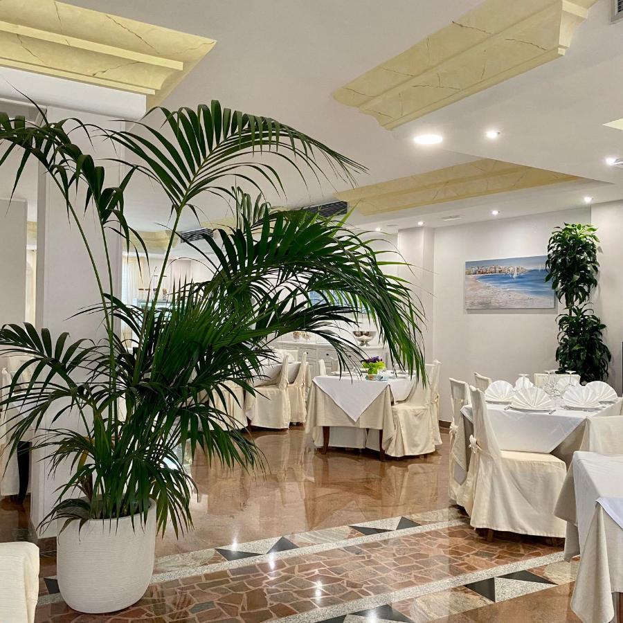 Porto Cesareo Hotel Exteriör bild