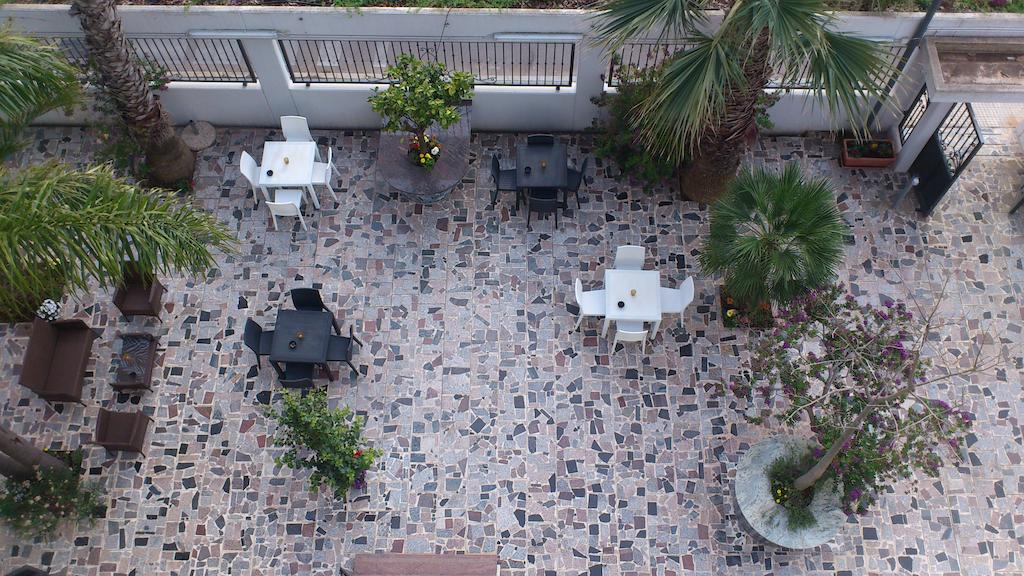 Porto Cesareo Hotel Exteriör bild